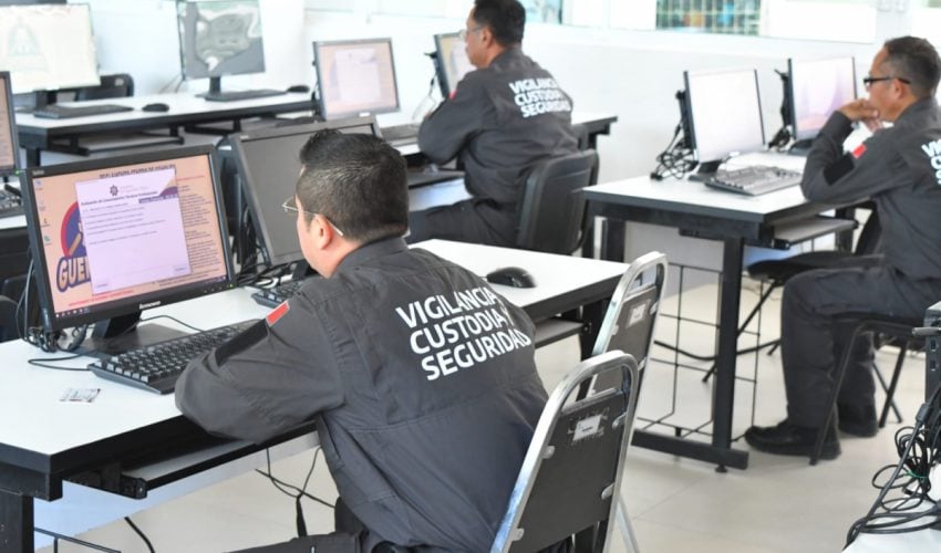 Presentan custodios evaluación de conocimientos para promoción de&nbsp;grados