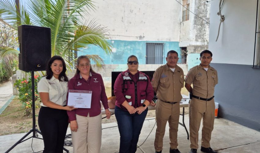 Capacitan a personal del COBAT en primeros&nbsp;auxilios