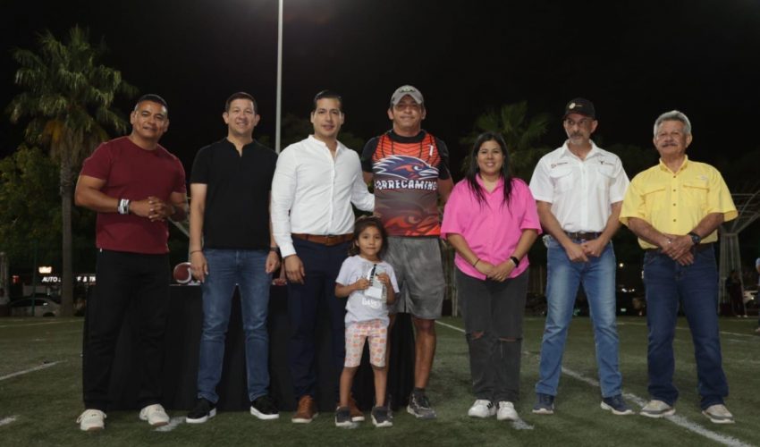 Premian a las y los campeones del torneo de tochito flag organizado por el&nbsp;INDE