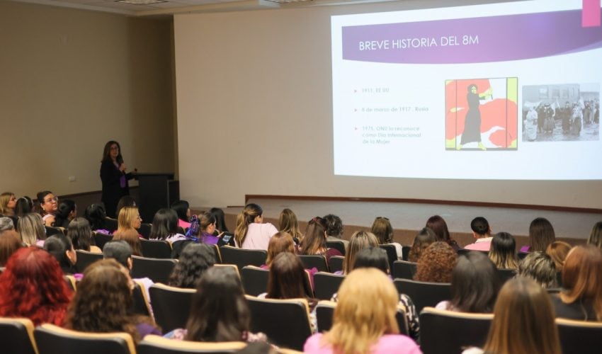 Imparte SEBIEN conferencia «Mujer&nbsp;Transformadora»