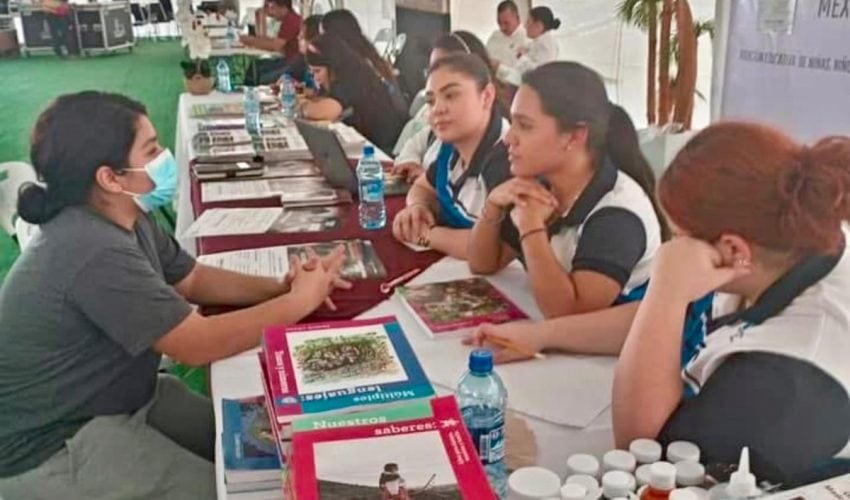Atiende SET en materia educativa a migrantes repatriados por&nbsp;Tamaulipas