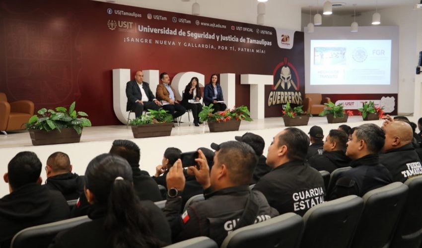 Reciben Tránsito Estatal y Guardia Estatal Taller de Delitos&nbsp;Carreteros