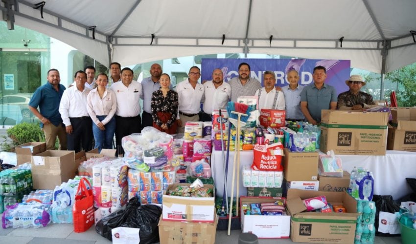 Entrega Secretaría General de Gobierno alimentos y productos de limpieza para familias afectadas por lluvias en la zona&nbsp;fronteriza