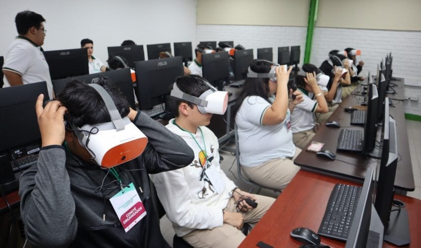 Innova CONALEP con laboratorio itinerante de realidad&nbsp;virtual