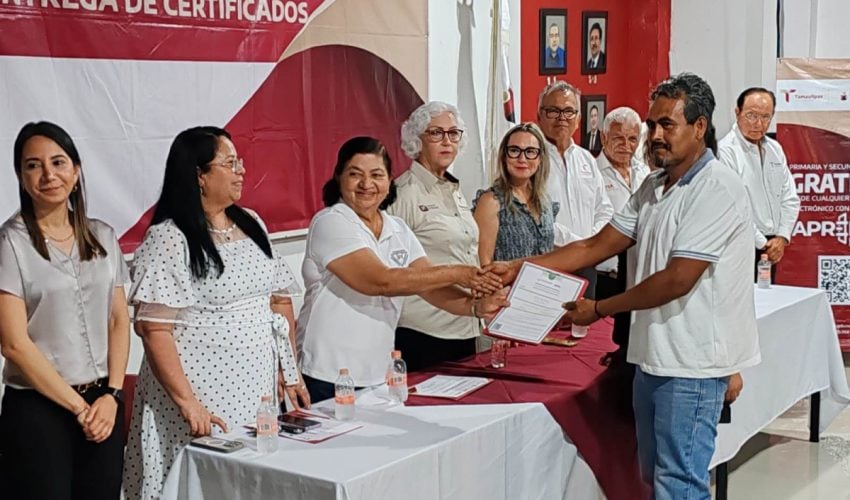 Entrega ITEA certificados de educación básica a 150&nbsp;tamaulipecos