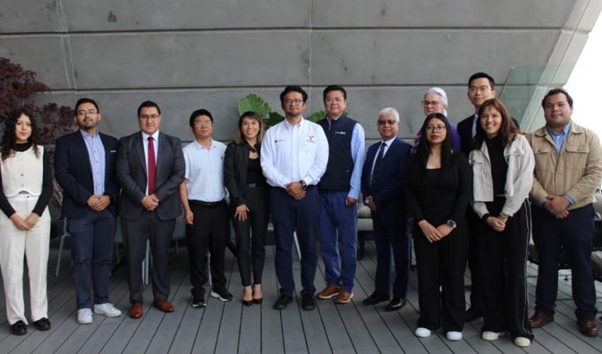 Sostienen reunión estratégica SEDENER y directivos del Parque Eólico&nbsp;“Huizache”