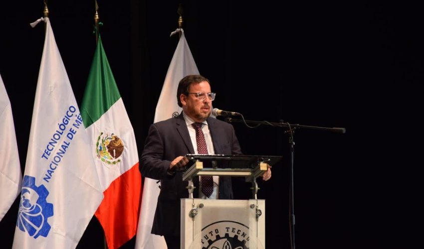 Reitera titular de la SET su compromiso con la educación&nbsp;superior