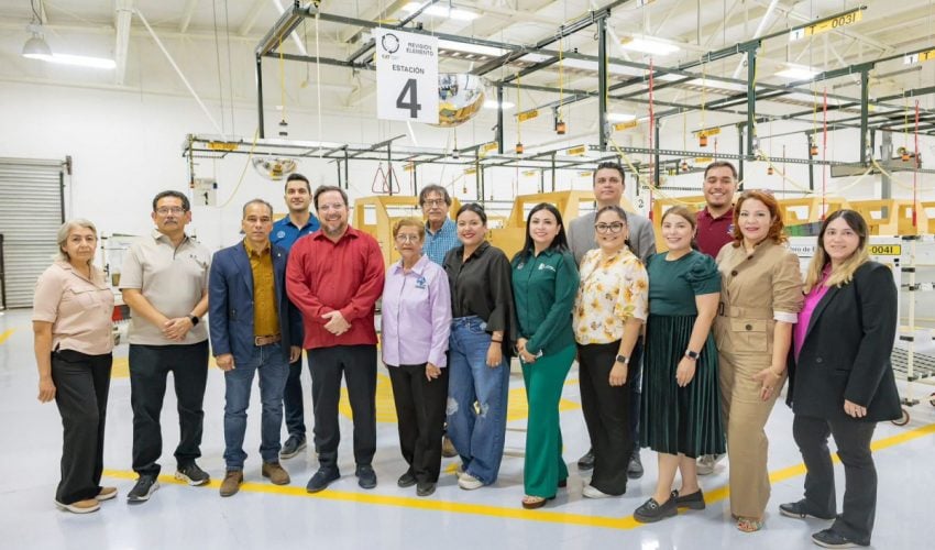 Distingue SET a maestras y maestros del ITNLD por 30 y 40 años de servicio&nbsp;educativo