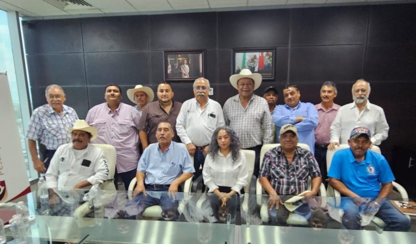 Se reúne secretario de Desarrollo Rural con productores&nbsp;agrícolas