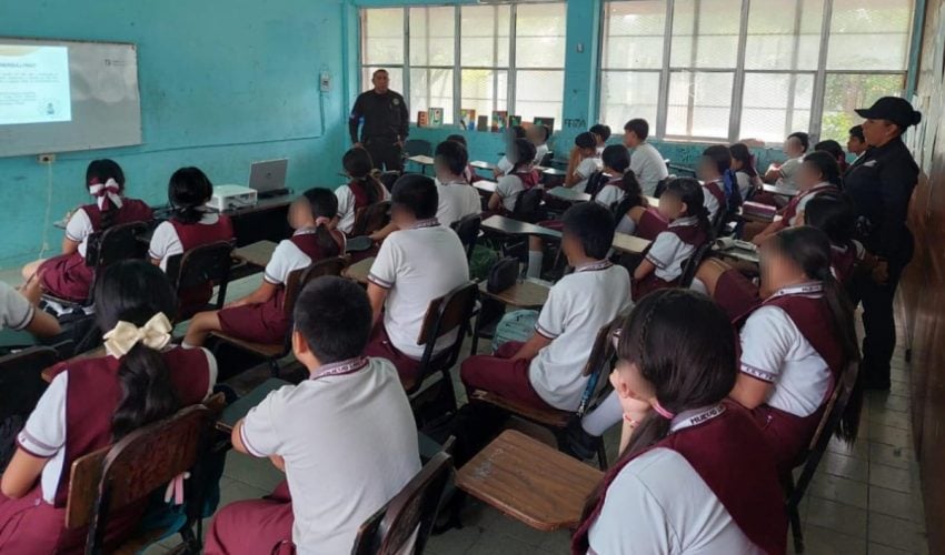 Imparte Guardia Estatal de Género taller para prevenir ciberbullying en secundaria de Nuevo&nbsp;Laredo