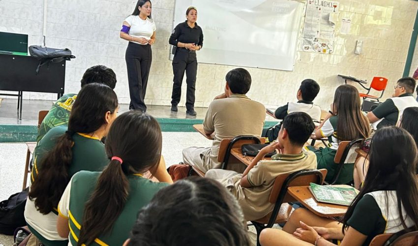 Previenen acoso escolar y cibernético en estudiantes de&nbsp;secundaria
