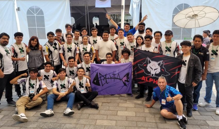 Ganan estudiantes de la UPV medalla de plata en Torneo Mexicano de&nbsp;Robótica