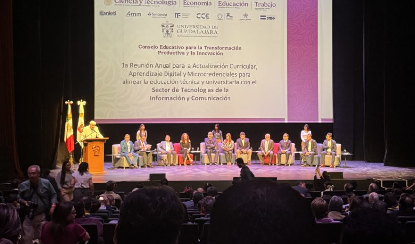 Participa UTTN en reunión nacional de Tecnologías de la Información y&nbsp;Comunicación