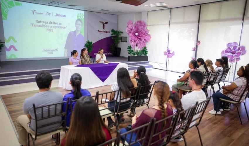 DIF Tamaulipas entrega la beca “Tamaulipas te agradece” a 200 jóvenes de 39&nbsp;municipios