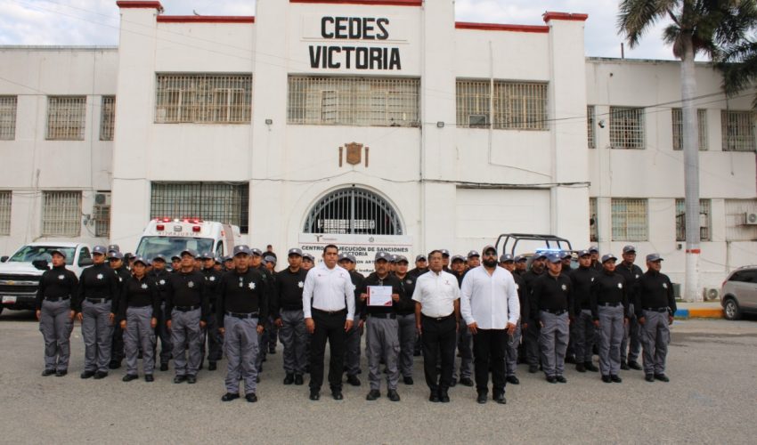 CEDES Victoria rinde homenaje a custodio por más de tres décadas de&nbsp;servicio