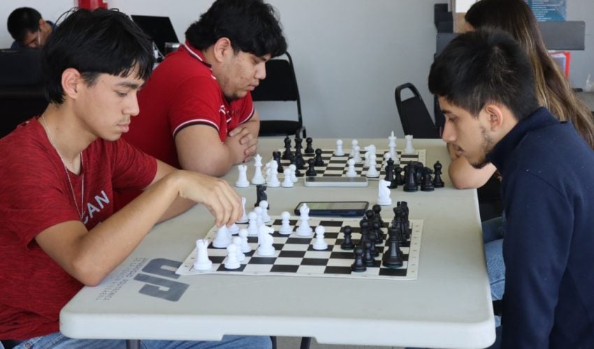 Fortalece UPRR la unidad estudiantil con Juegos&nbsp;Intergrupales